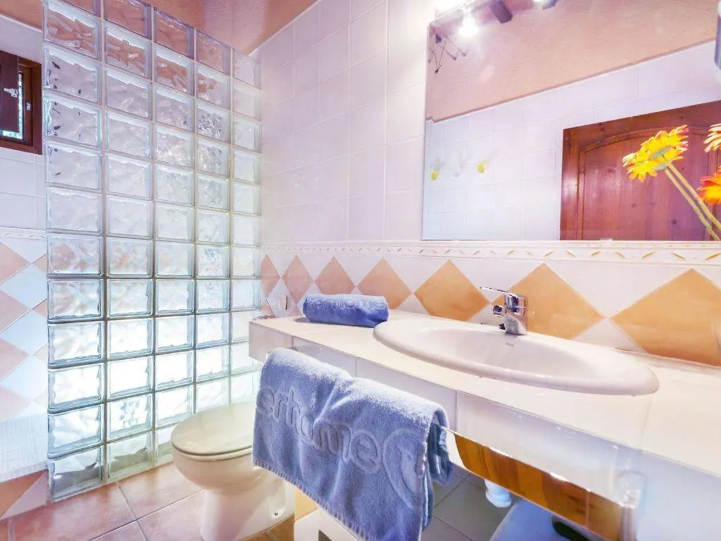 Casa Rustica Con Piscina En Girona Villa Fornells de la Selva Holiday home