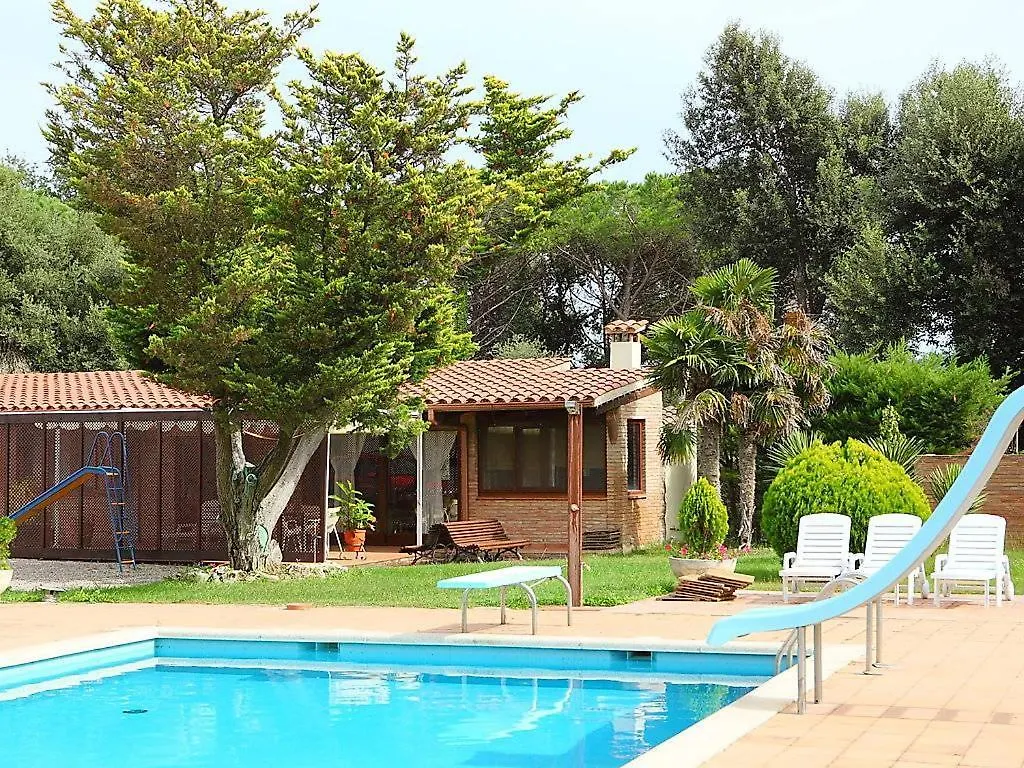 Holiday home Casa Rustica Con Piscina En Girona Villa Fornells de la Selva